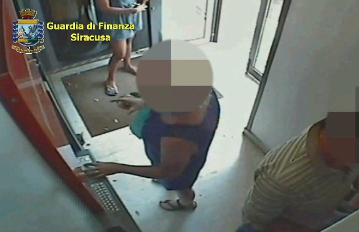 Augusta, Inps truffato con finte assunzioni Sequestrati beni per oltre 1,7 milioni