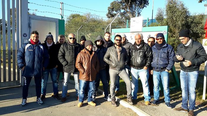 Gela, i lavoratori Eni presidiano il gasdotto e minacciano di fermare il gas dalla Libia