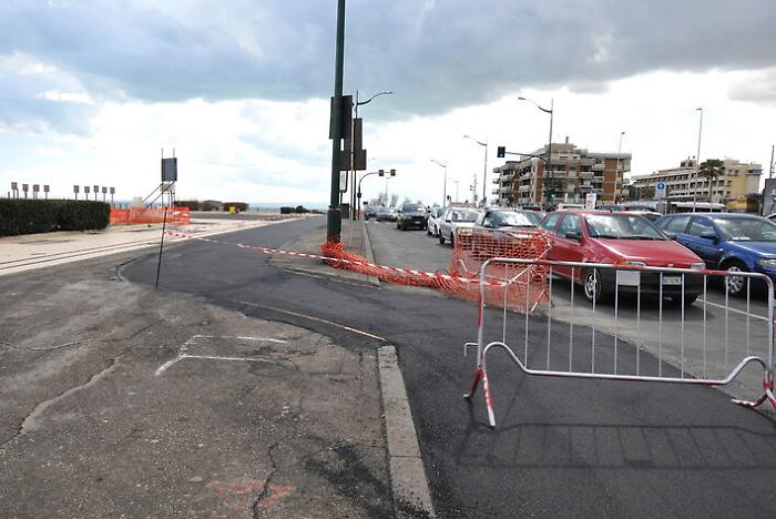 Lungomare, al via segnaletica per futura pista ciclabile