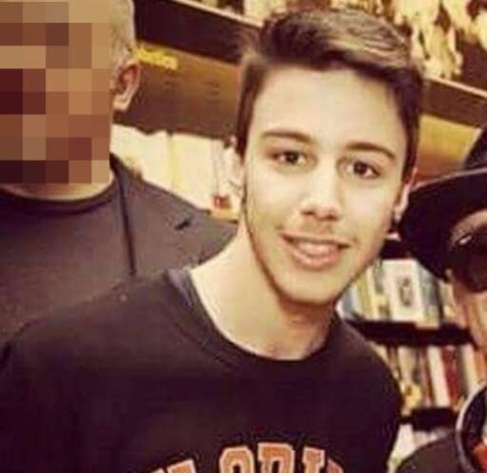 Mascalucia, scooter contro un'auto: muore sedicenne