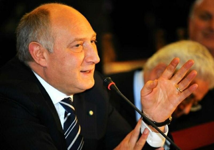 Morcone, un migliaio di migranti in arrivo in Sicilia, 400 a Catania