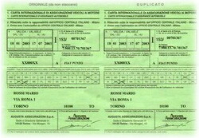 Assicurazioni auto meno care, ma i problemi rimangono e in Sicilia si paga di più