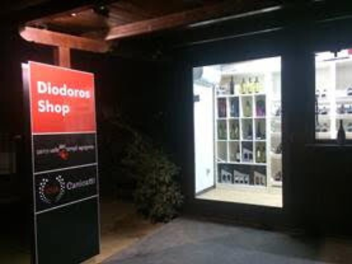 Furto di vini nella Valle dei Templi