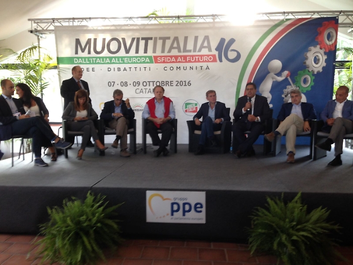 La convention di Forza Italia con Pogliese e Catanoso: "Scegliere presto il candidato presidente della Regione" 