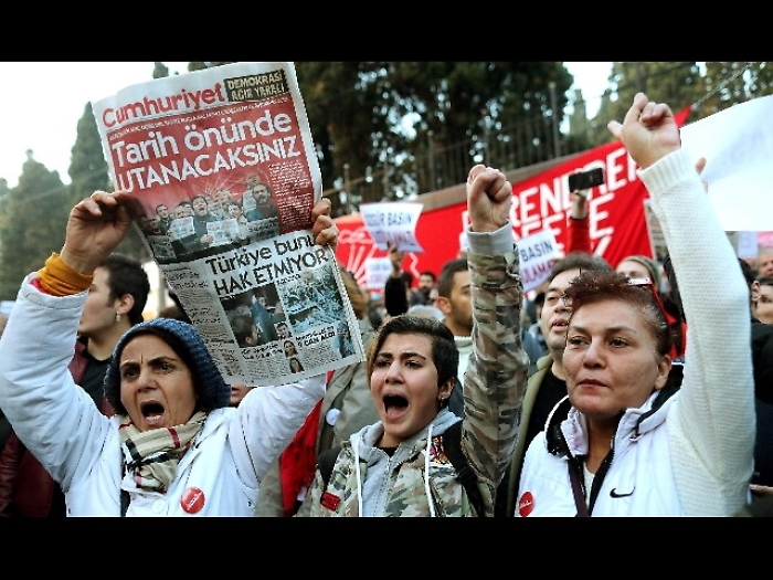 Turchia,Juncker,sempre pi&ugrave; lontana da Ue