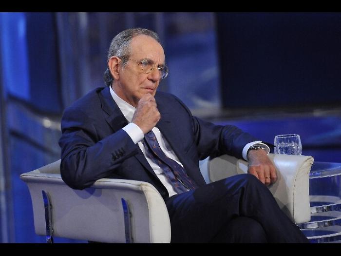 Padoan,previsioni Pil riviste al ribasso