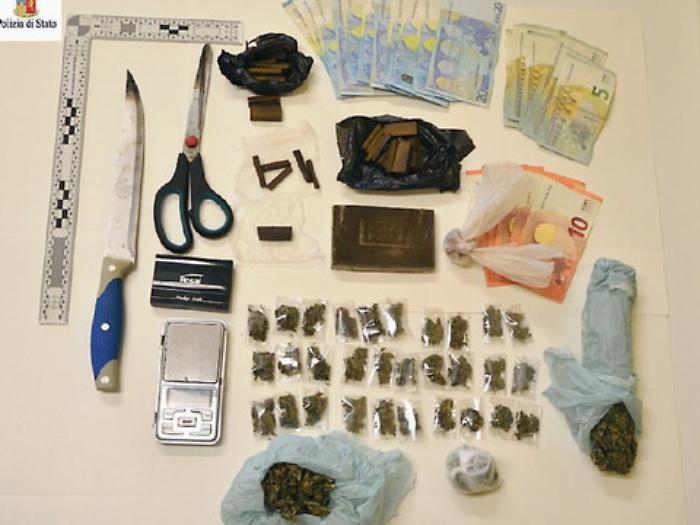La sua casa era la "centrale dello spaccio"