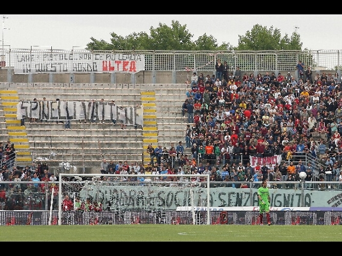 Ciampi:cori ultr&agrave; Lucchese 'uno di meno'