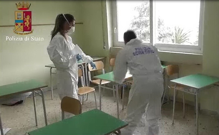 Violenza sessuale su migrante 16enne: fermato bidello ma lui nega tutto