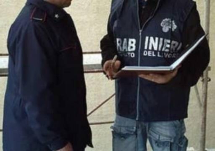 Lavoro nero, controlli in 16 aziende Ventidue le posizioni irregolari