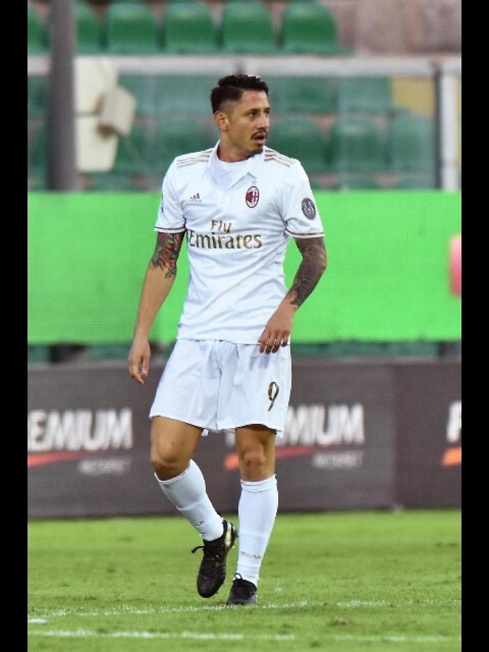 Galliani: "Lapadula rincorre tutti"