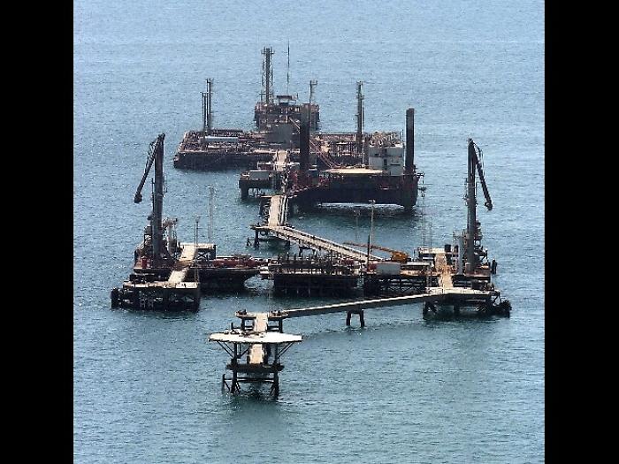 Petrolio:in forte rialzo a Ny a 49,57dlr