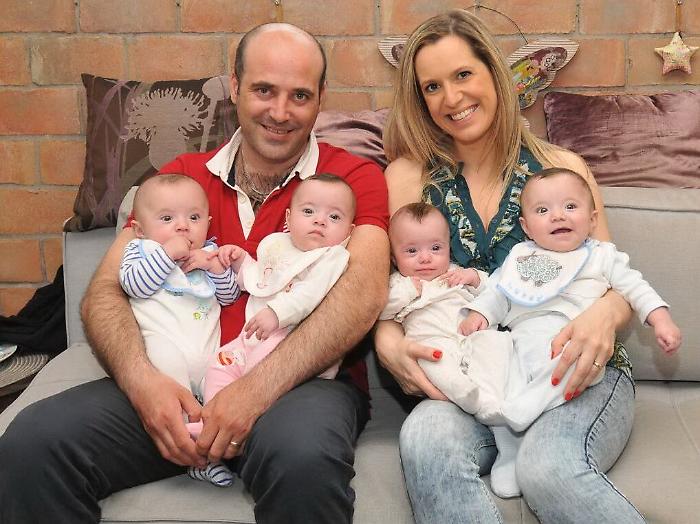 Tornano a casa i gemellini da record. Festa a S.Agata Li battiati