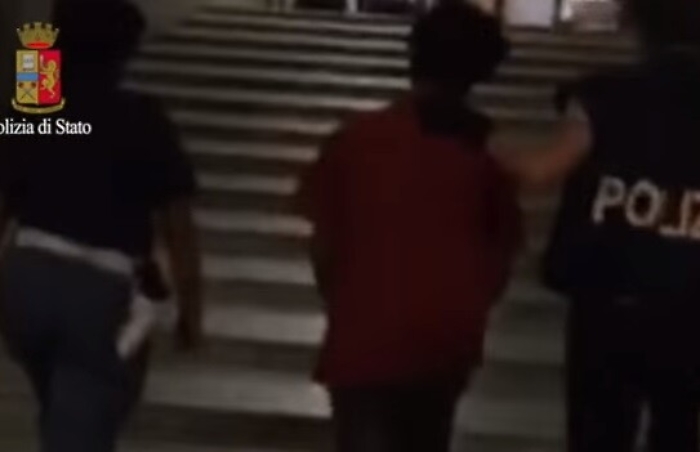 &laquo;Trafficante di uomini arrestato? No &egrave; uno scambio di persona&raquo;