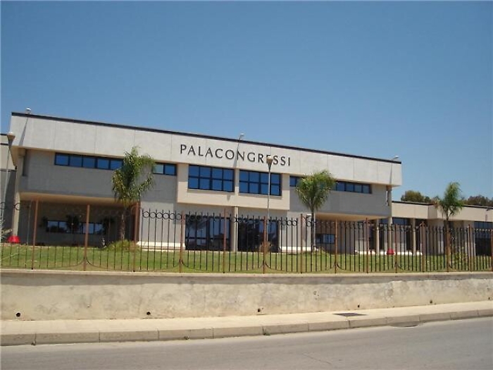 Il Palacongressi passa all'Ente Parco