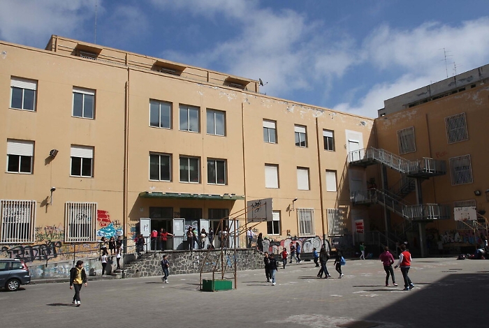 Prof aggredito in classe da madre e fratello di alunna