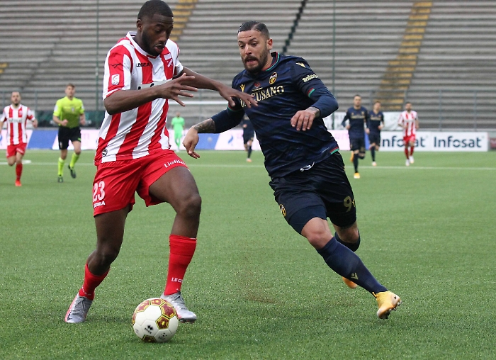 1616065117651_1620687335710