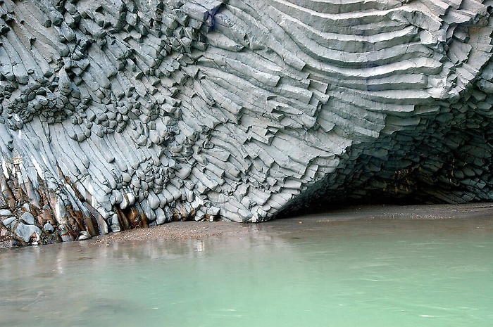 1616422355887_1620666369008