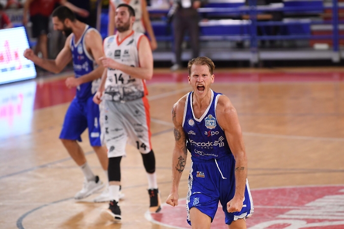 1617446201663_1620643743341