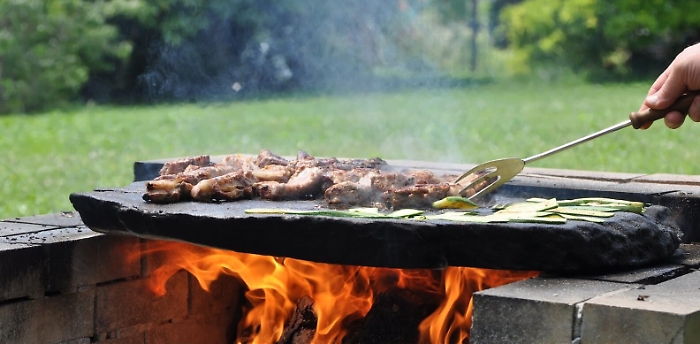 1617604389851_1620671222471