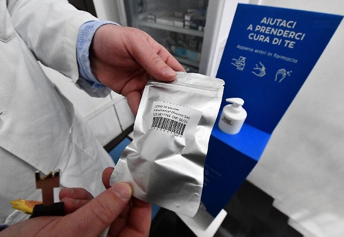 1617109799054_1620700880125-1