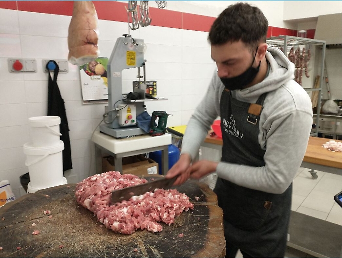 1618911761631_1620691832296