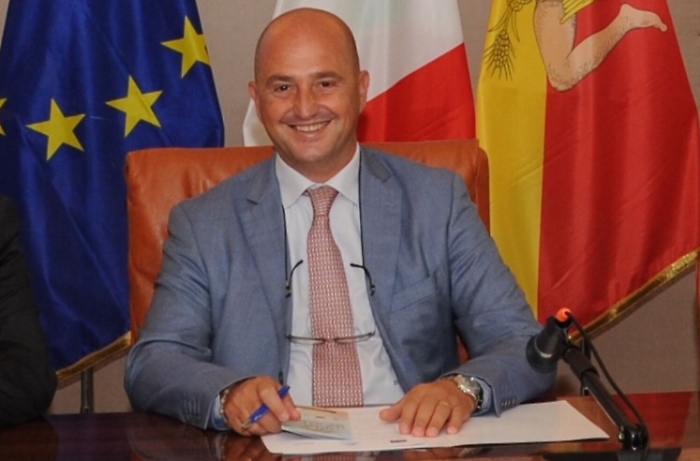 1621257764947_1623176377982