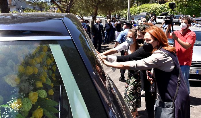 1621438685150_1623177220238