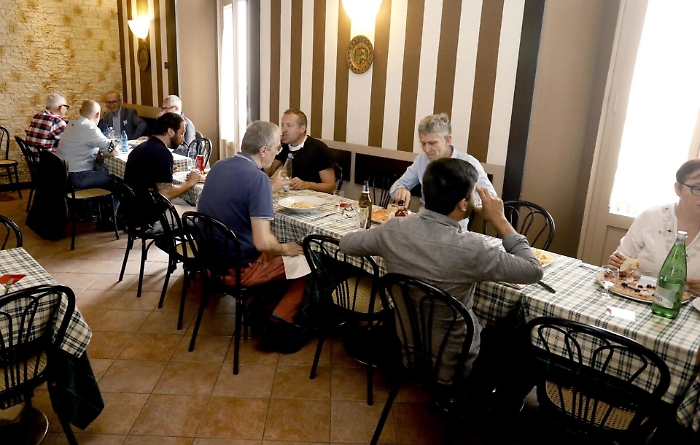 1622642850925_1623161697129