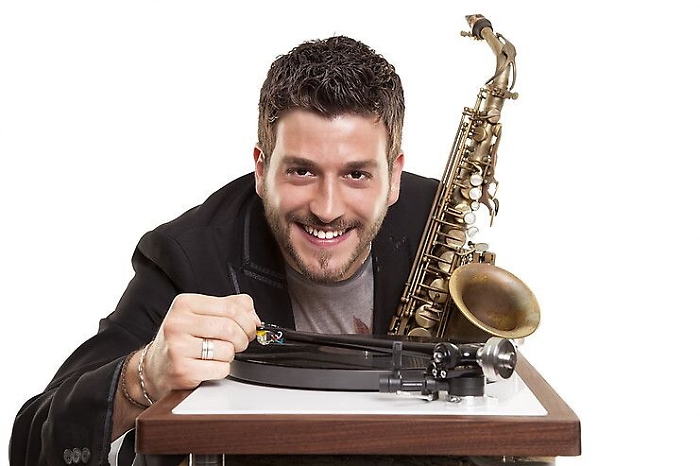 161322545-73855950-8275-42b1-ab40-79a12f9b1b9d