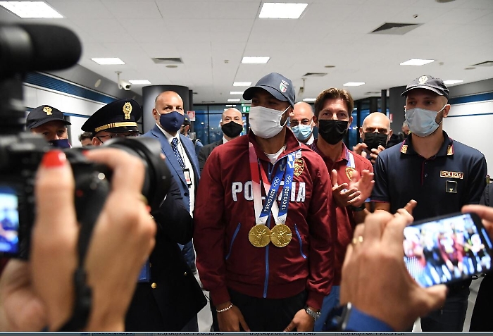 194605119-d51d6798-a706-4db6-9ac4-2e9aa144d4cd