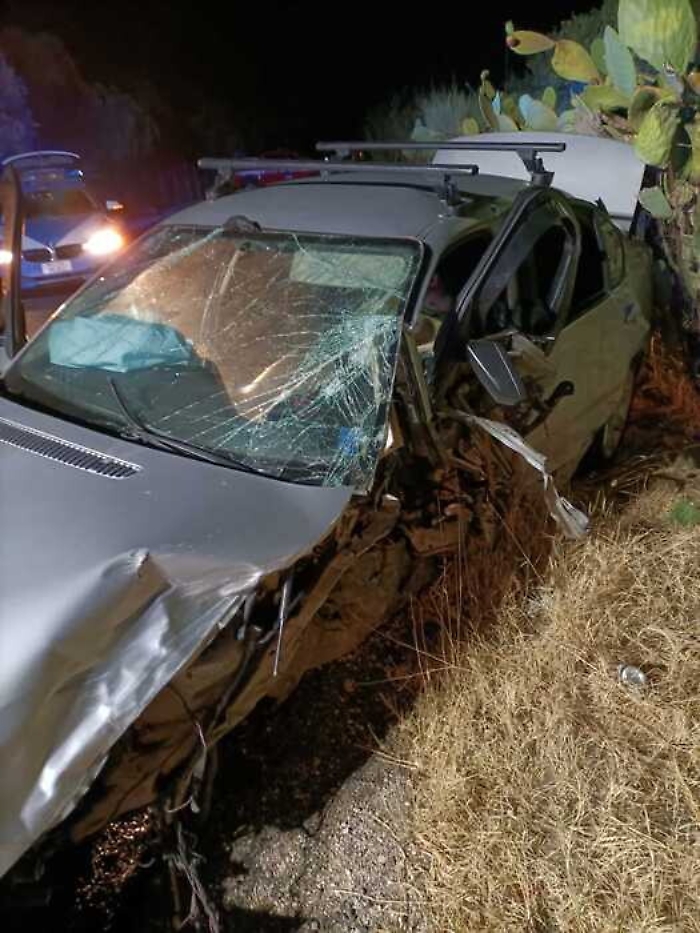 103053435-70f669bc-44c1-40d3-a986-1082c44b14bb