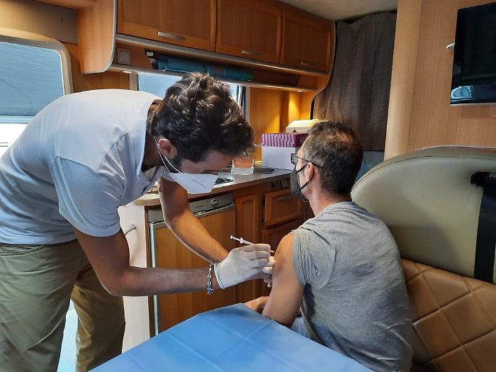 072412419-4b2143f5-7783-4b3e-82ff-b481cb1fa89a