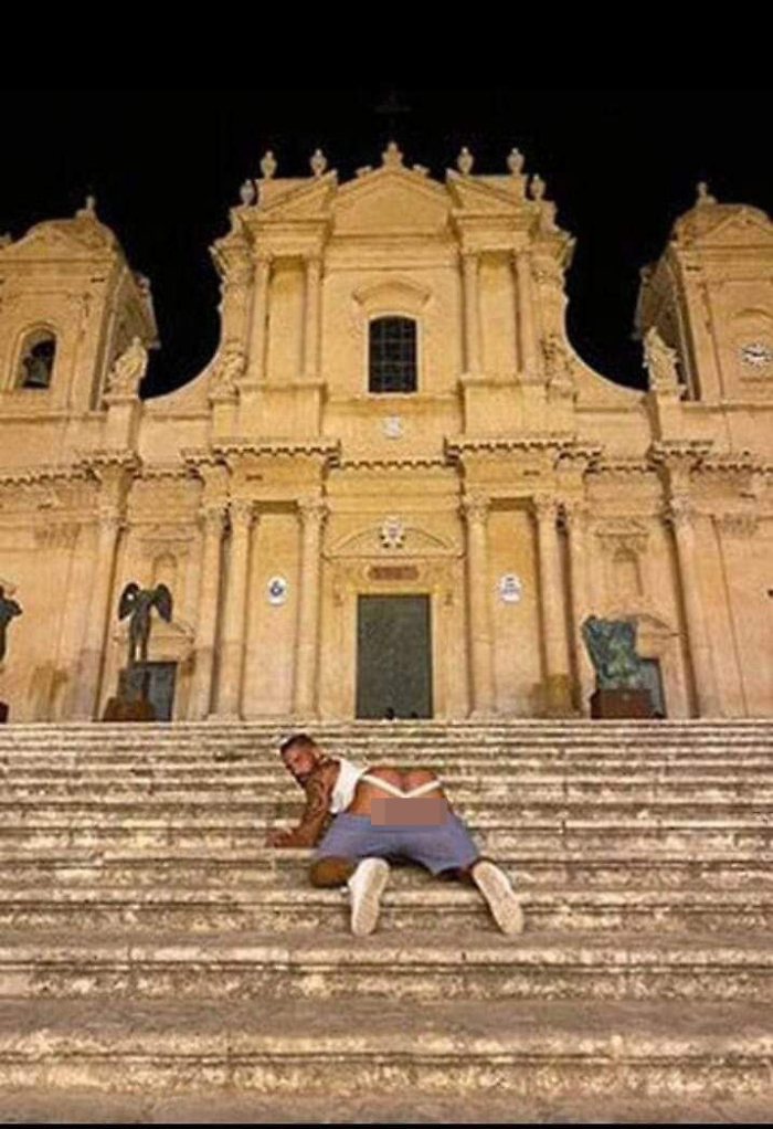 093310909-a3fe69c2-3639-40d7-83f7-0f434e699bca