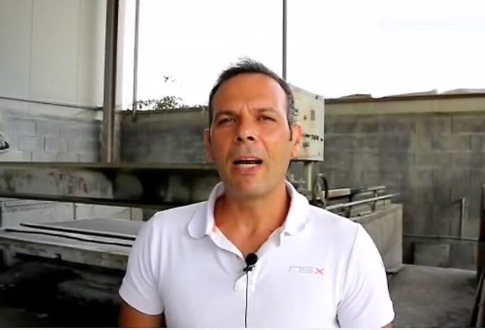 074052304-cee7ce54-c70c-47b8-9e35-e580e65355a5