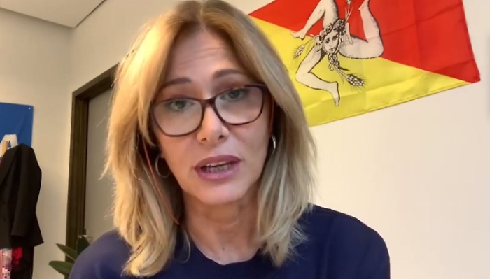 100018571-978bdf4a-9030-4e3a-b5b8-e2adf39a5e75