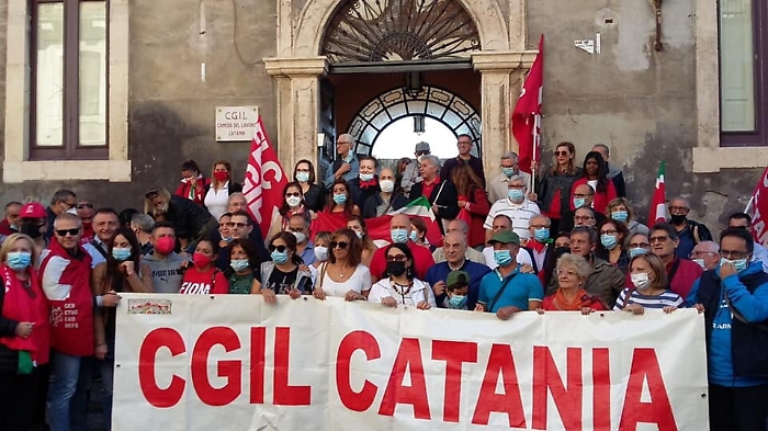 100754143-ddf66d4b-e505-4667-a3a7-9220d0503b65