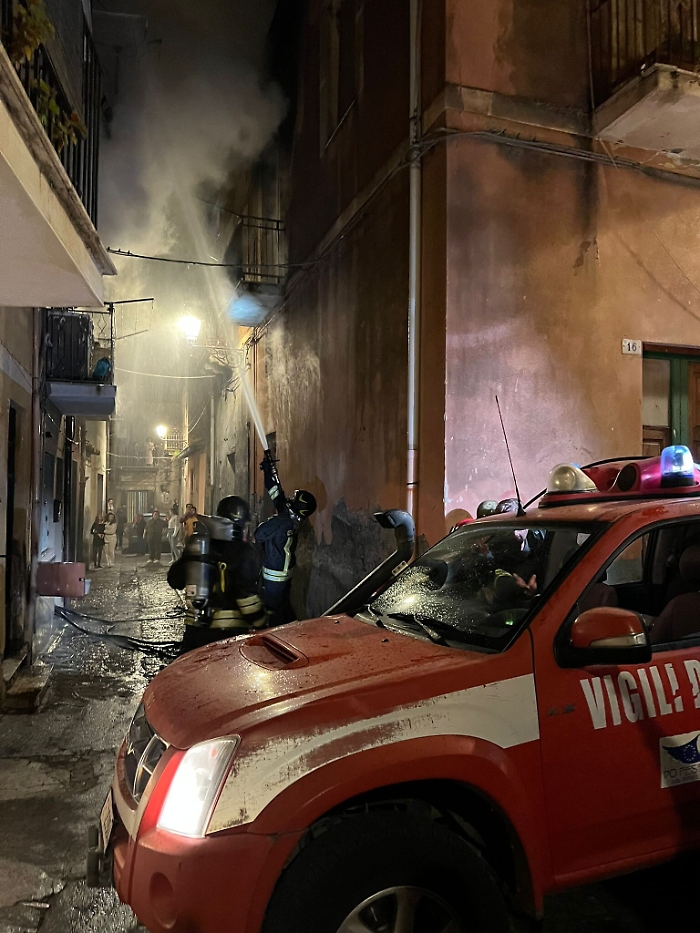 102134037-9774dce3-aacc-410a-af34-a1eaa3dd39b4