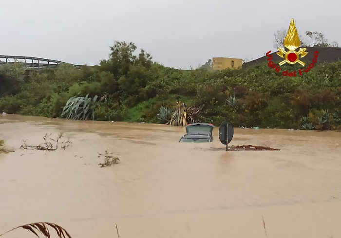 182640351-8e54d075-1319-410c-aca6-4912a64f86d0