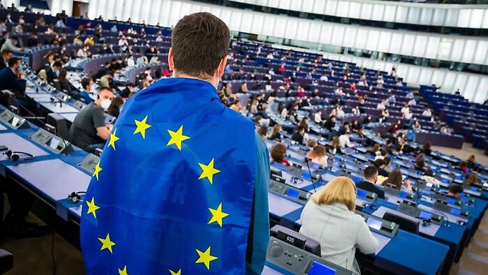 QUI_EUROPA_2021-11-02_102235732_1635849074440