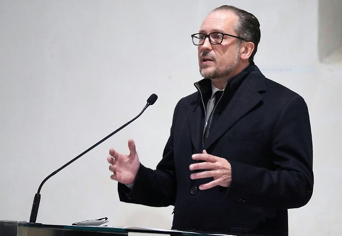 194524310-1392a1f0-83e8-4f36-b700-75483153386f