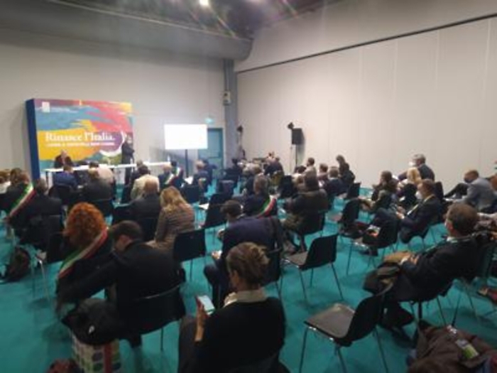 ADN20211110182532_1636565761035