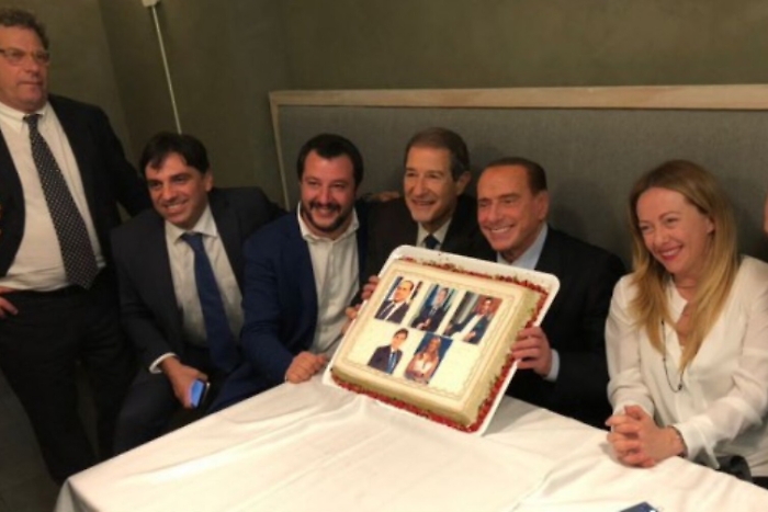 212232627-f894fea3-d6df-443a-bb0e-334a12e7d5b7