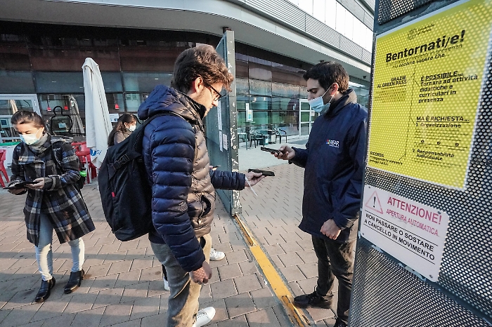 120425058-821ca509-4027-44ce-94f9-3ed04b8007ca