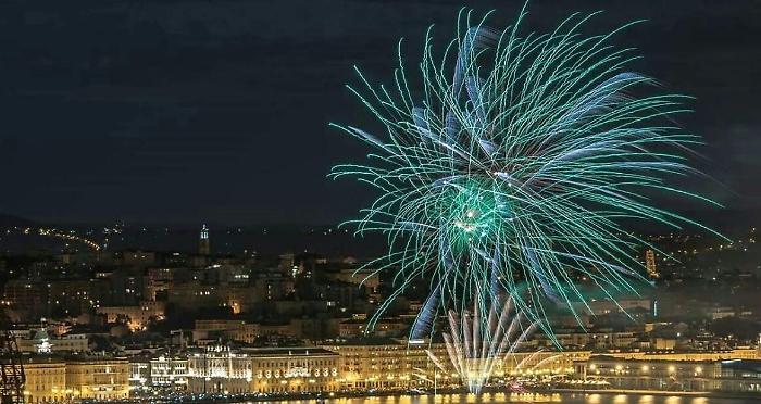 120459932-4ec82188-8e7e-43d9-a5f3-a14b85271cc8