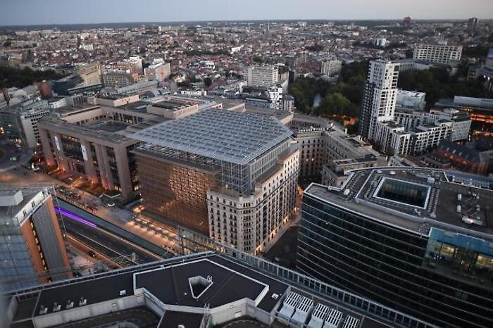 QUI_EUROPA_2021-12-03_103259505_1638528733364