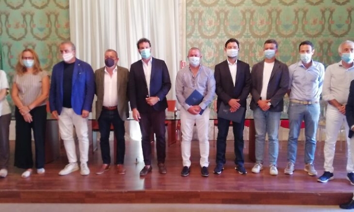 164240367-1dc1c01f-0888-4755-94a9-1133fd460972