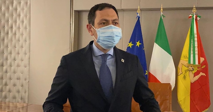 100120677-025a5d6f-8782-4a45-815d-94c874635437