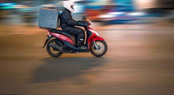 Messina, societ&agrave; di food delivery sfruttava i lavoratori