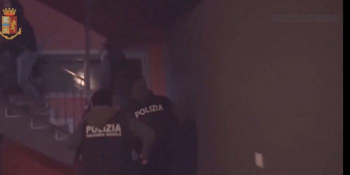 105606249-720b6b9d-0cf1-4de9-91bb-04e0becb8a79